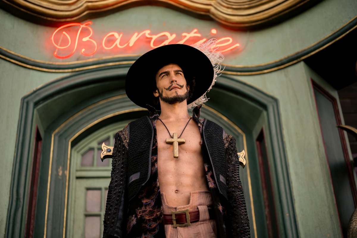 Steven Ward, the live-action Dracule Mihawk